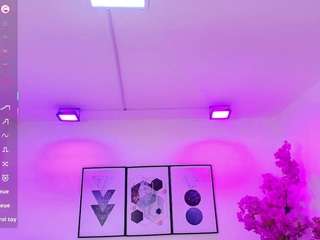 TamaraGrays live webcam show