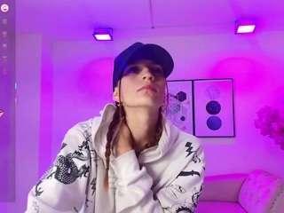 TamaraGrays live webcam show