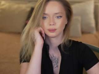 Dieses Model ist jetzt live. cassy054