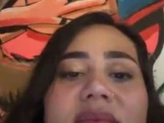 Live webcam model imrebecca on Soda Cams