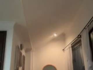 Live webcam model imrebecca on Soda Cams