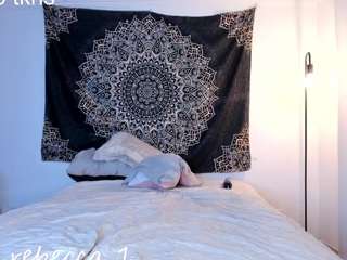 Live webcam model imrebecca on Soda Cams