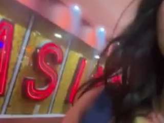 Live webcam model imrebecca on Soda Cams