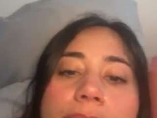 Live webcam model imrebecca on Soda Cams