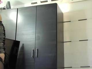 MartinaMadisson live webcam show