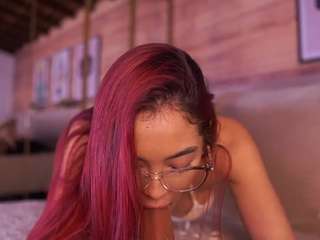 ammyscott's CamSoda show and profile