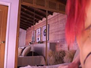 ammyscott's CamSoda show and profile