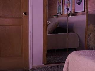 ammyscott's CamSoda show and profile