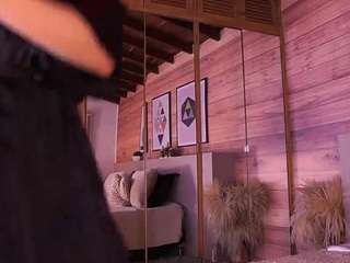 @goal: Full naked+ rub my hot clit ⭐ tip 11tkns personalized with audio [223 tokens remaining]