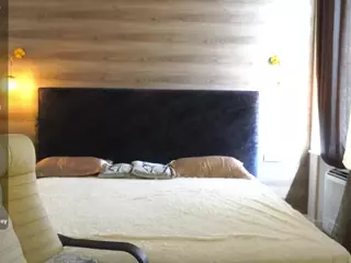 BlackXCrystal's Live Sex Cam Show