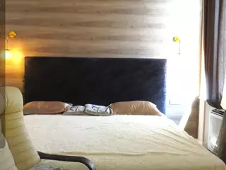 BlackXCrystal's Live Sex Cam Show