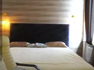 BlackXCrystal's Live Sex Cam Show