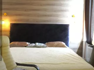 BlackXCrystal's Live Sex Cam Show