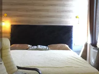 BlackXCrystal's Live Sex Cam Show