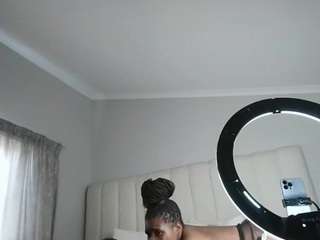 Bustygoddess32