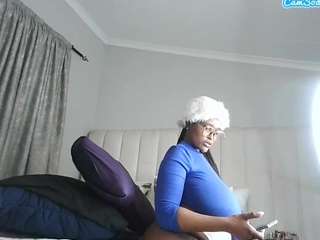 Bustygoddess32