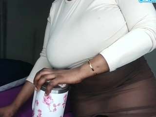 Bustygoddess32
