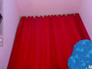 lilapinky's CamSoda show and profile