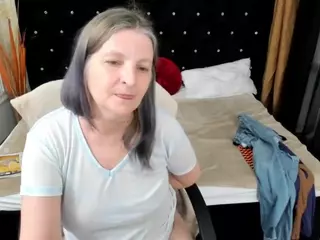 Lillyhott's Live Sex Cam Show