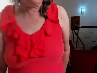Lillyhott's Live Sex Cam Show
