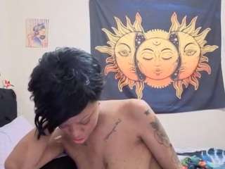 iamtokyolee live webcam show