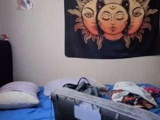 iamtokyolee live webcam show