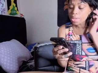 iamtokyolee live webcam show