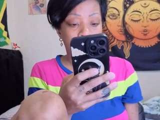 iamtokyolee live webcam show