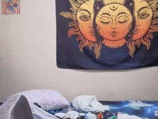 iamtokyolee live webcam show