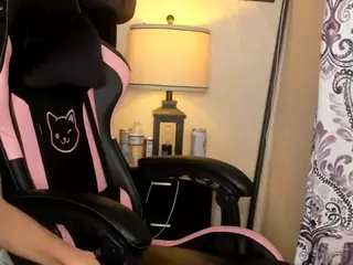 Hottiefreckles's Live Sex Cam Show