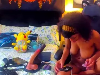 Hottiefreckles's Live Sex Cam Show