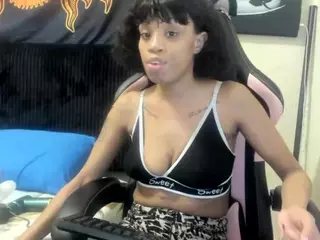 Hottiefreckles's Live Sex Cam Show