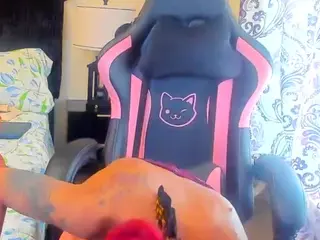 Hottiefreckles's Live Sex Cam Show