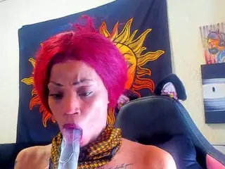 Hottiefreckles's Live Sex Cam Show