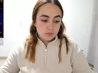 le modèle maryluna95 est en webcam porno dans un show sur le site camsoda, il possède les tags suivants: amateur,ass,toys,thong,tease,strip,spank,pussy,orgasm,masturbation,lovense,lingerie,juguetes,handjob,glasses,fingers,dildo,brown eyes,blowjob,black hair