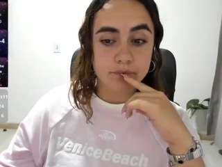 maryluna95 Live Webcam on CamSoda