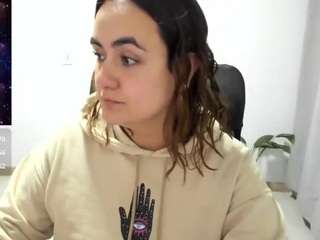 maryluna95's live room