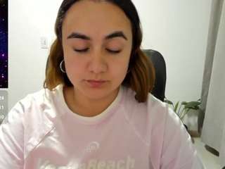 Dulce Maria live cam preview