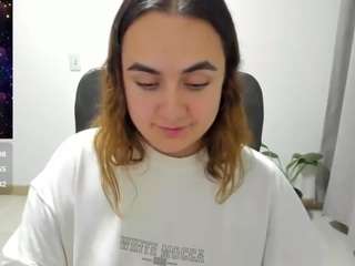 Dulce Maria live cam preview