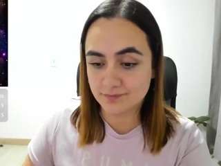 Dulce Maria live cam preview