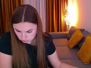 mia-xo's CamSoda show and profile