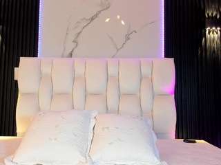 abbyy-lopez's CamSoda show and profile