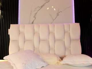 Live webcam model abbyy-lopez on Soda Cams