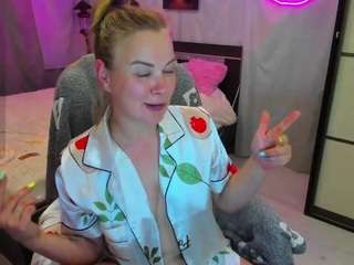 alice-sex-intell... Live Webcam on CamSoda