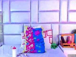 lovely-nicki webcam
