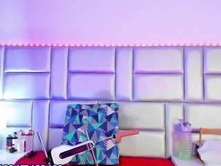 lovely-nicki Live Webcam on CamSoda