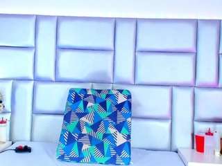 lovely-nicki Live Webcam on CamSoda