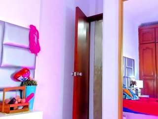 lovely-nicki's live room