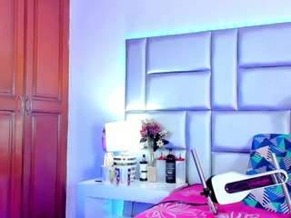 lovely-nicki Sex Cam Show