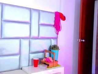 NinaNicole live webcam show